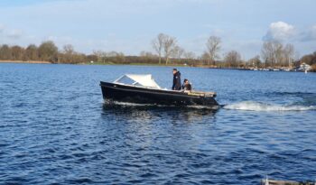 chaloupe 610 tender side